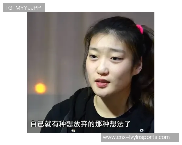 李梦素颜训练遭球迷心疼劝退却坚定选择继续拼搏再战篮球之路