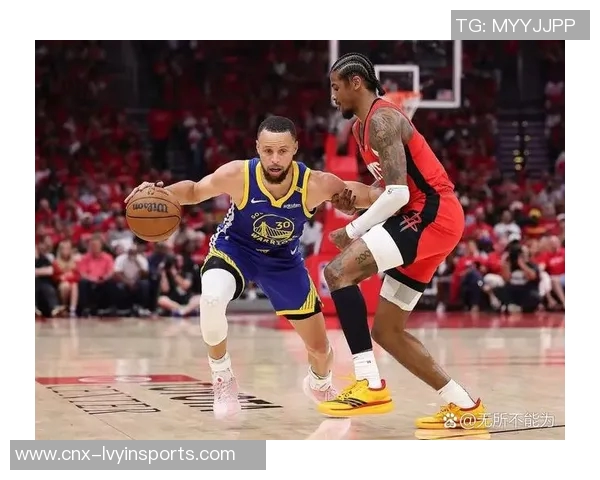 勇士对火箭比赛中库里意外受伤球队面临严峻考验